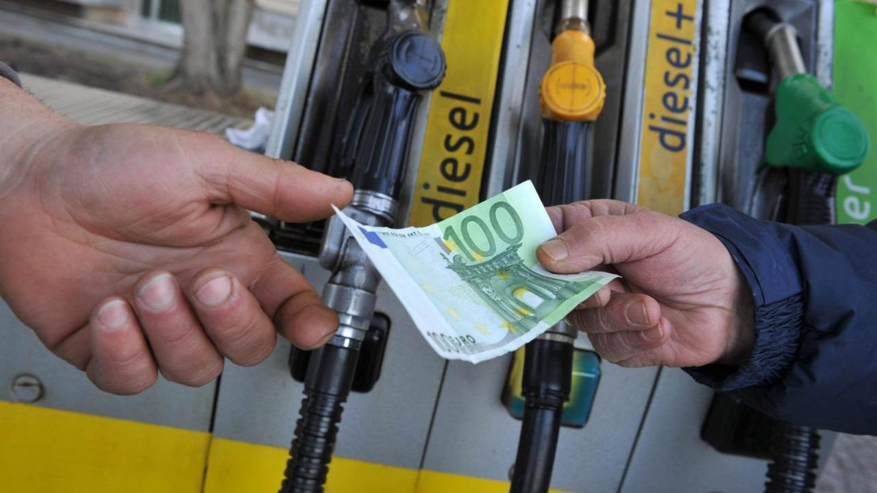 Pieno Benzina