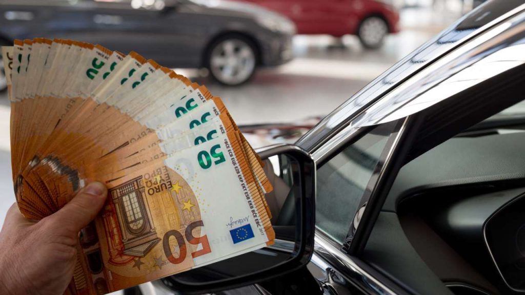 Compra un'auto e guadagna