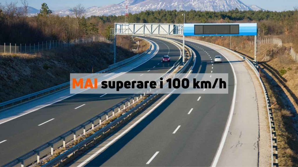 mai superare i 100 km/h