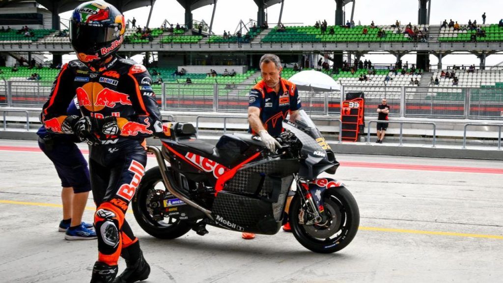 ktm-motogp-test-sepang