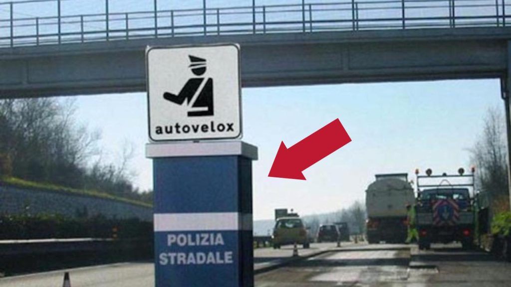 colonna autovelox